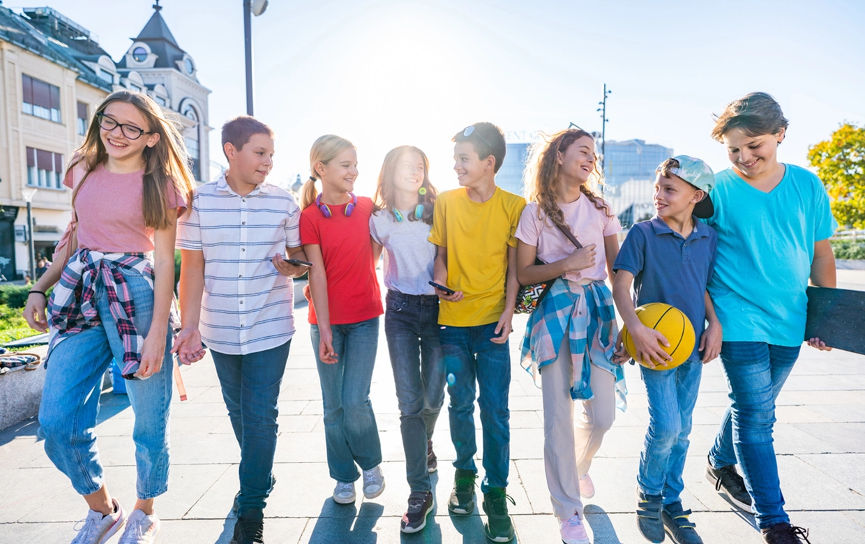 11 à 15 ans – Groupe Teens+ collégiens / Chicos de secundaria